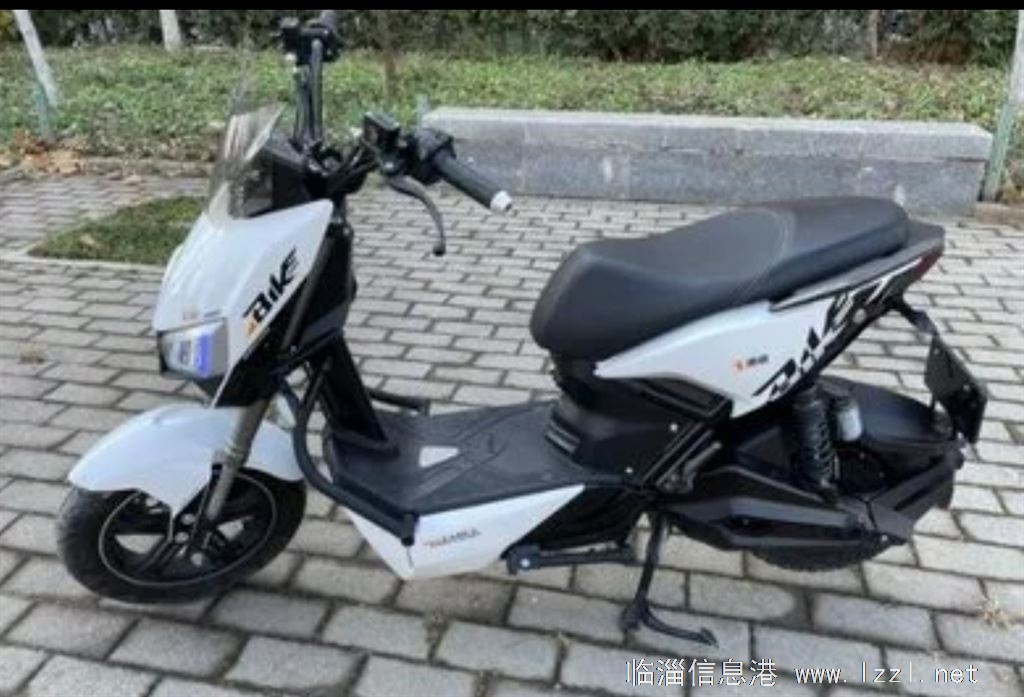 雅迪電摩x5